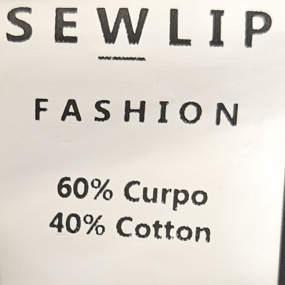 Black Long-Sleeve Pleated Dress - Picture 4 of 5